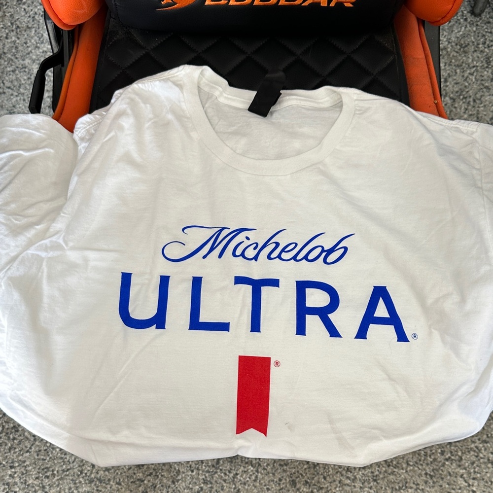 Hanes White T-Shirt with Blue and Red Michelob Ultra Logo